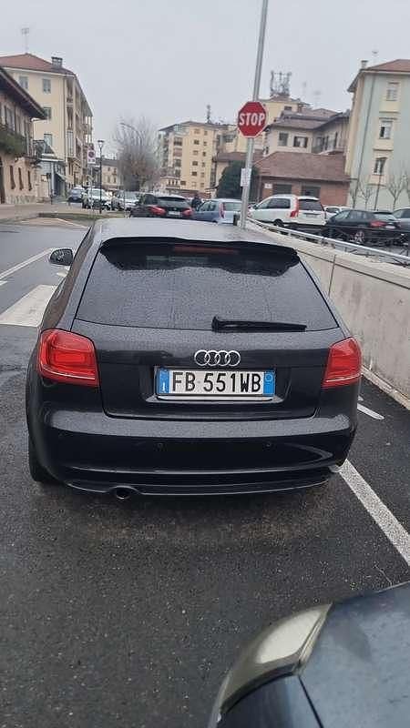 Usata Audi A3 Ambition 105 CV (77 kW) 2011 Utilitaria