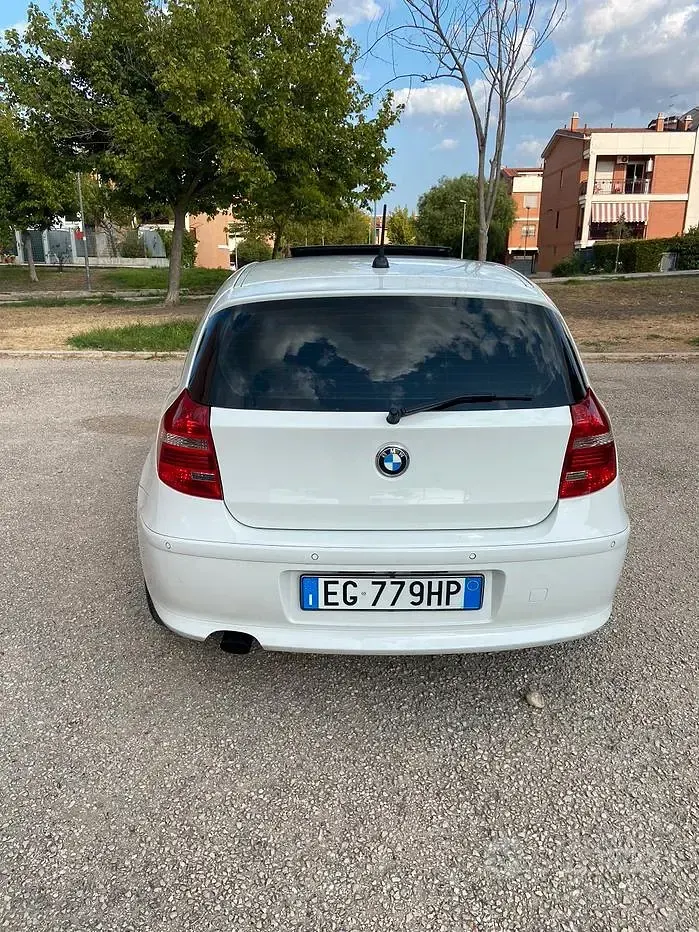 Usata BMW 116 116 CV (85 kW) 2010 Bianco Utilitaria