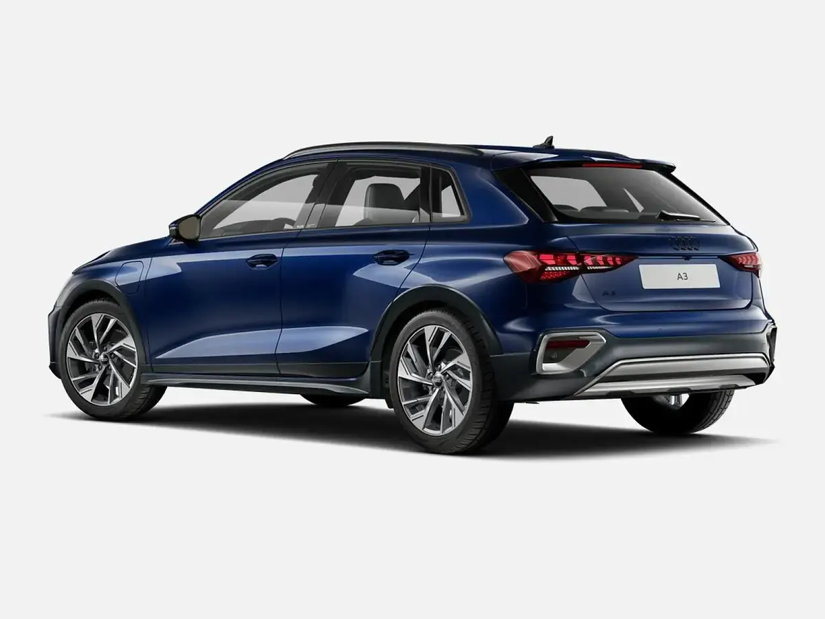 Nuova Audi A3 Advanced 204 CV (150 kW) 2025 Blu Berlina