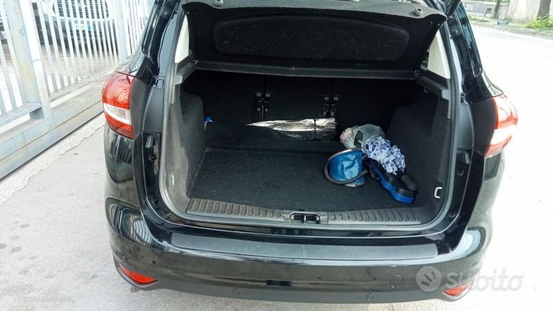 Usata Ford C-MAX 120 CV (88 kW) 2018 Nero Monovolume