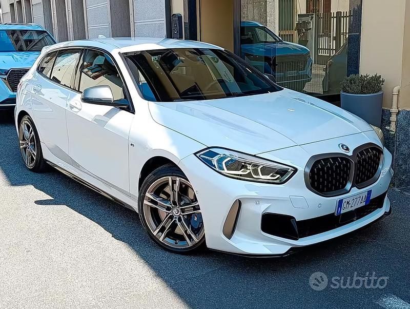 Usata BMW M135 Comfort Edition 306 CV (225 kW) 2022 Bianco Utilitaria
