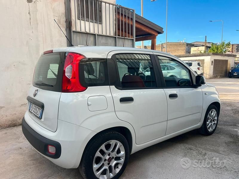 Usata Fiat Panda 69 CV (50 kW) 2016 Bianco Utilitaria
