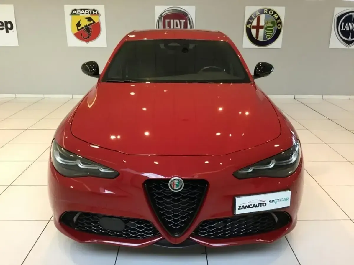 Usata Alfa Romeo Giulia Sprint 280 CV (205 kW) 2024 Rosso Berlina