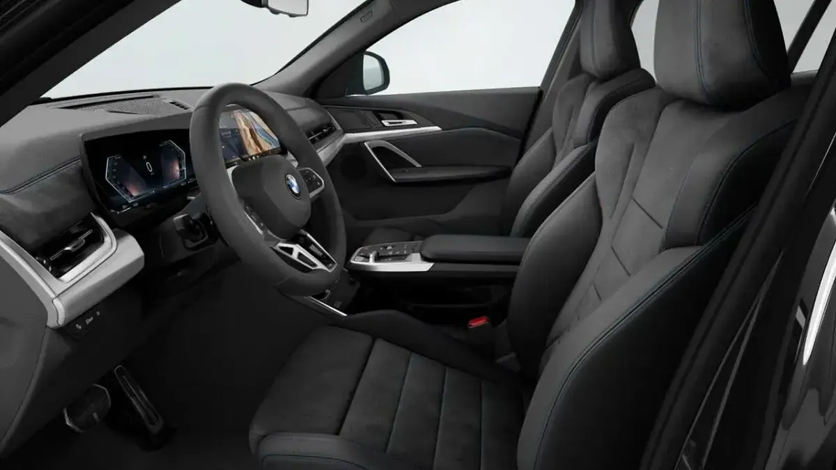 Nuova BMW X2 150 CV (110 kW) 2026 Black sapphire metallizzato SUV