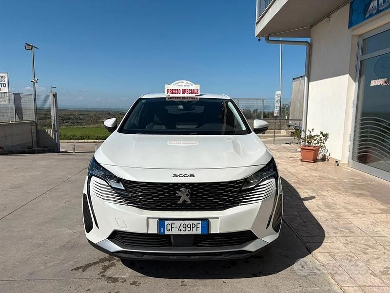 Usata Peugeot 3008 Allure 130 CV (95 kW) 2021 Bianco SUV