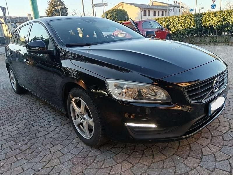 Usata Volvo V60 120 CV (88 kW) 2015 Station wagon