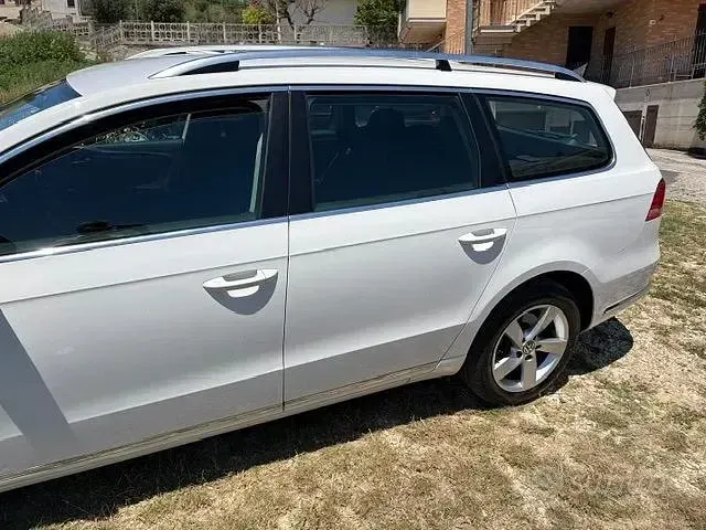 Usata VW Passat 150 CV (110 kW) 2013 Bianco Station wagon