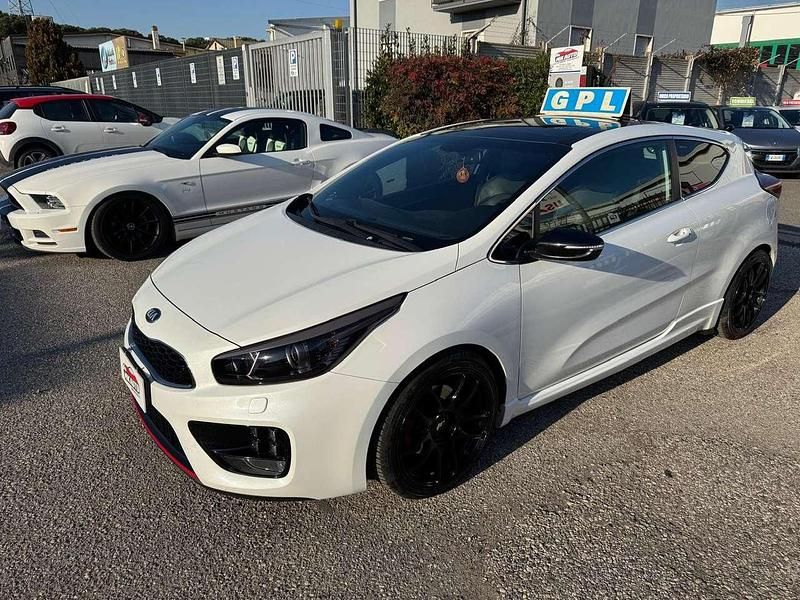 Usata Kia Ceed GT First Edition 204 CV (150 kW) 2014 Bianco perla Berlina