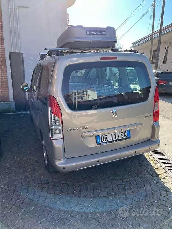 Usata Peugeot TePee Premium 90 CV (66 kW) 2009 Station wagon