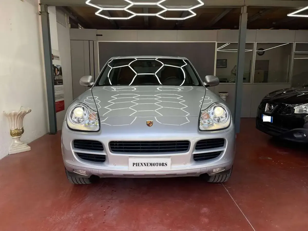Usata Porsche Cayenne 250 CV (183 kW) 2005 Argento SUV