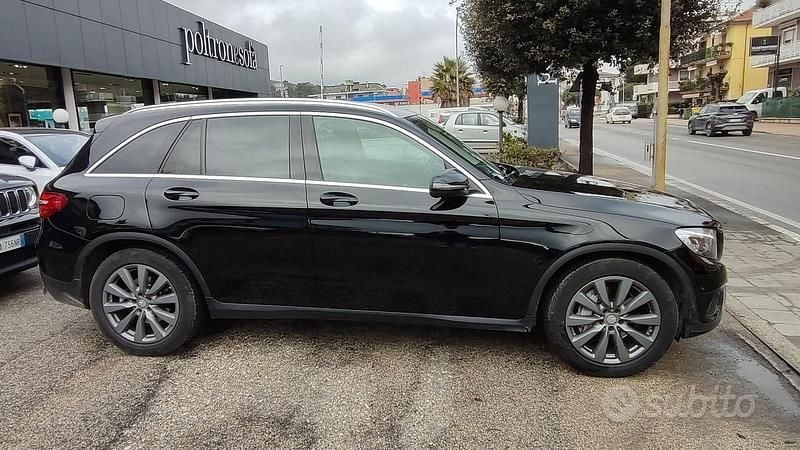 Usata Mercedes GLC220 Exclusive 170 CV (125 kW) 2015 Nero metallizzato SUV