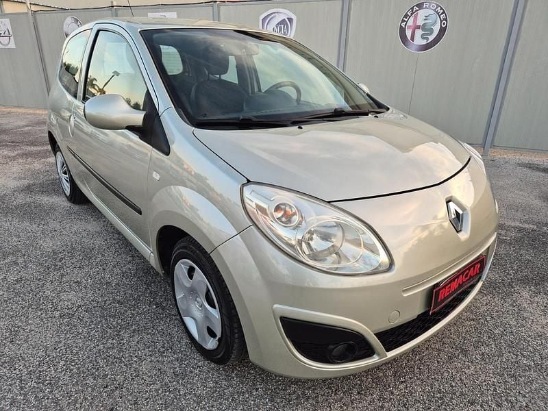 Oro Usata 2008 Renault Twingo Dynamique Due volumi | 2499 € (Buon prezzo) - Immagine 1/4