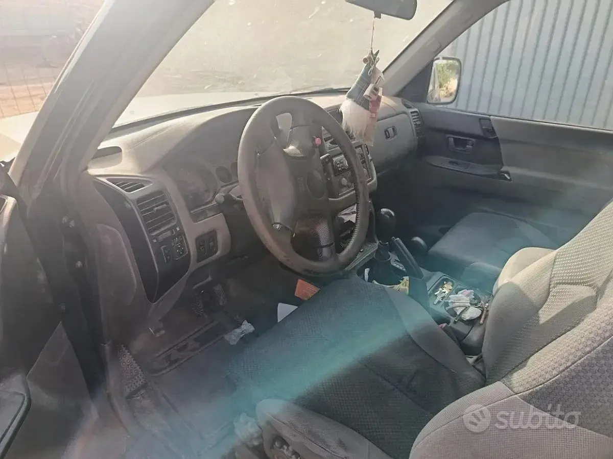 Usata Mitsubishi Pajero 115 CV (84 kW) 2002 Bluazzurro SUV