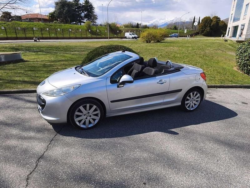 Usata Peugeot 207 CC 109 CV (80 kW) 2010 Grigio Cabrio