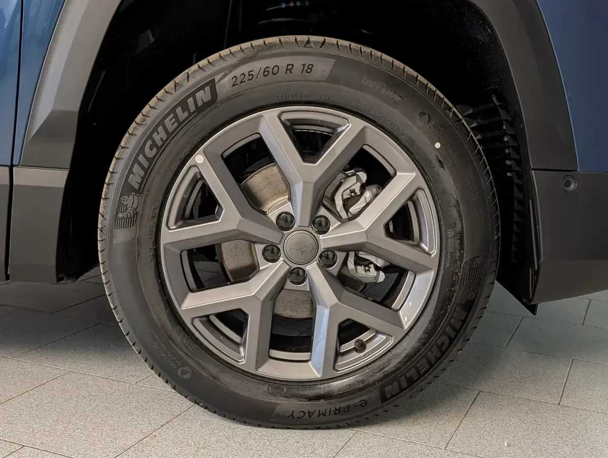 Nuova Jeep Compass Summit 145 CV (106 kW) 2026 Grigio SUV