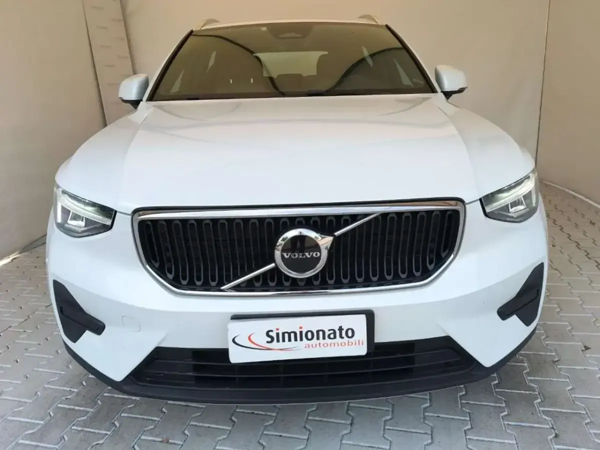 Usata Volvo XC40 Core 163 CV (119 kW) 2023 Bianco SUV