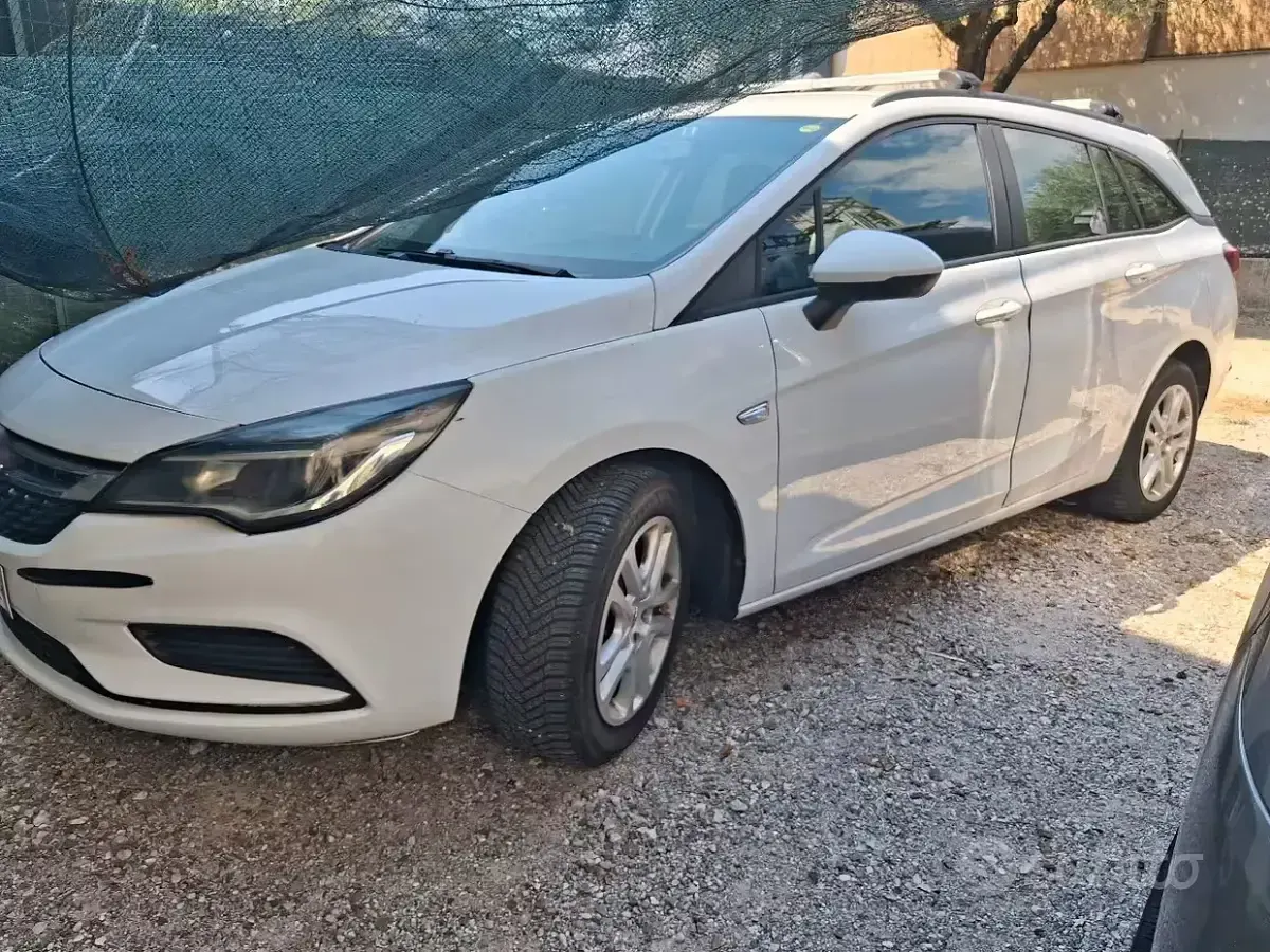 Usata Opel Astra 101 CV (74 kW) 2016 Station wagon