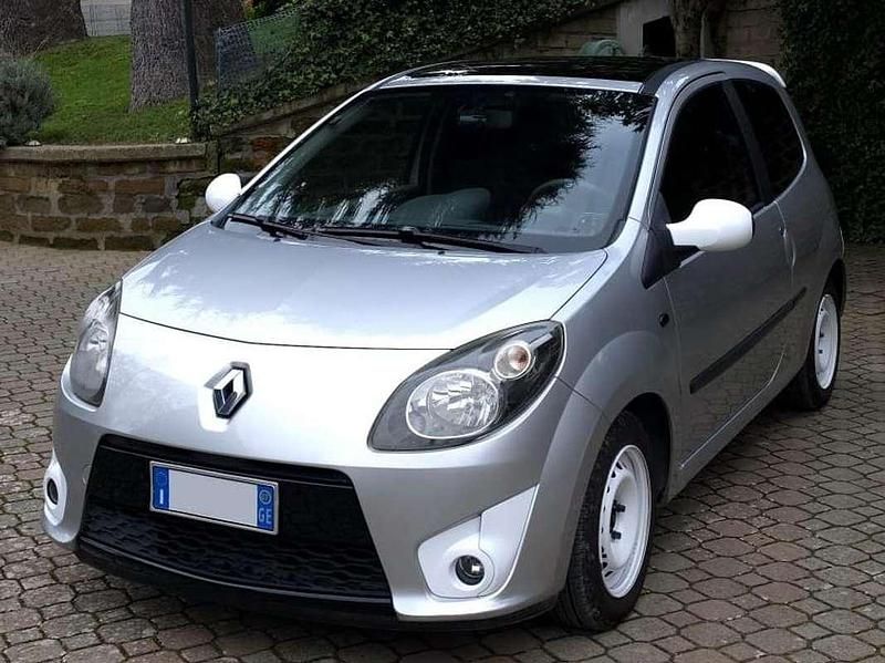 Usata Renault Twingo Dynamique 58 CV (42 kW) 2007 Argento Utilitaria