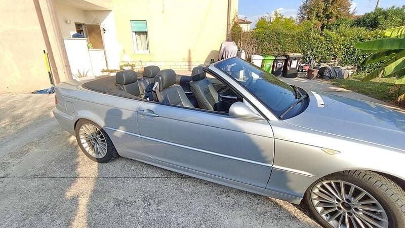 Usata BMW 318 Cabriolet 143 CV (105 kW) 2004 Cabrio