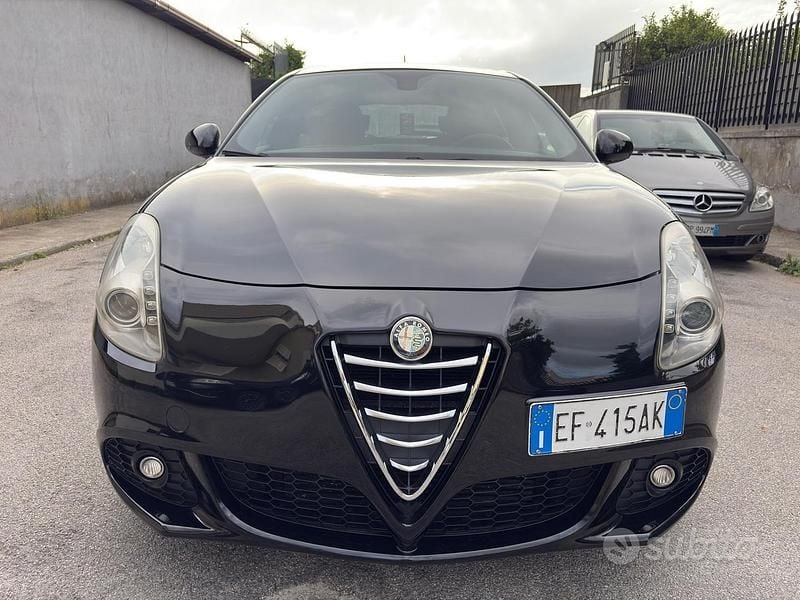 Occasion Alfa Romeo Giulietta 170 ch (125 kW) 2010 Noir Citadine