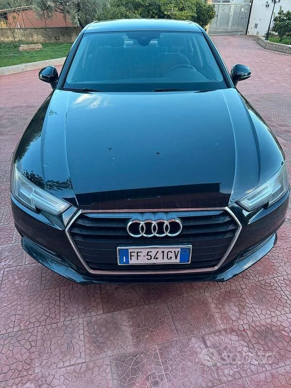 Begagnad Audi A4 122 HK (89 kW) 2016 Svart Sedan