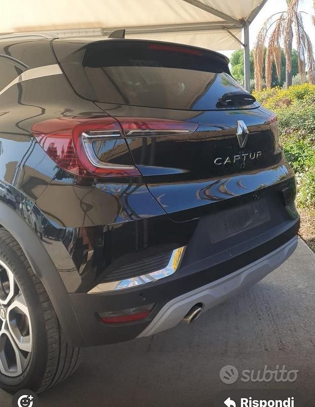 Usata Renault Captur 116 CV (85 kW) 2020 Nero SUV