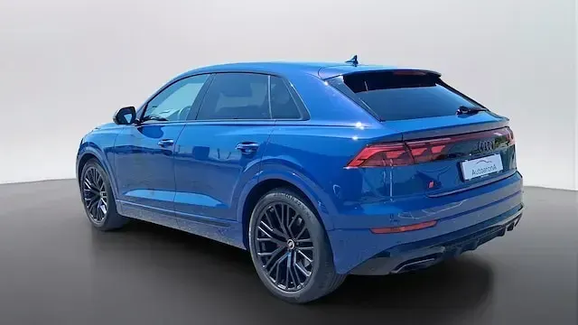 Usata Audi Q8 S-Line 286 CV (210 kW) 2024 Blu ascari metallizzato SUV