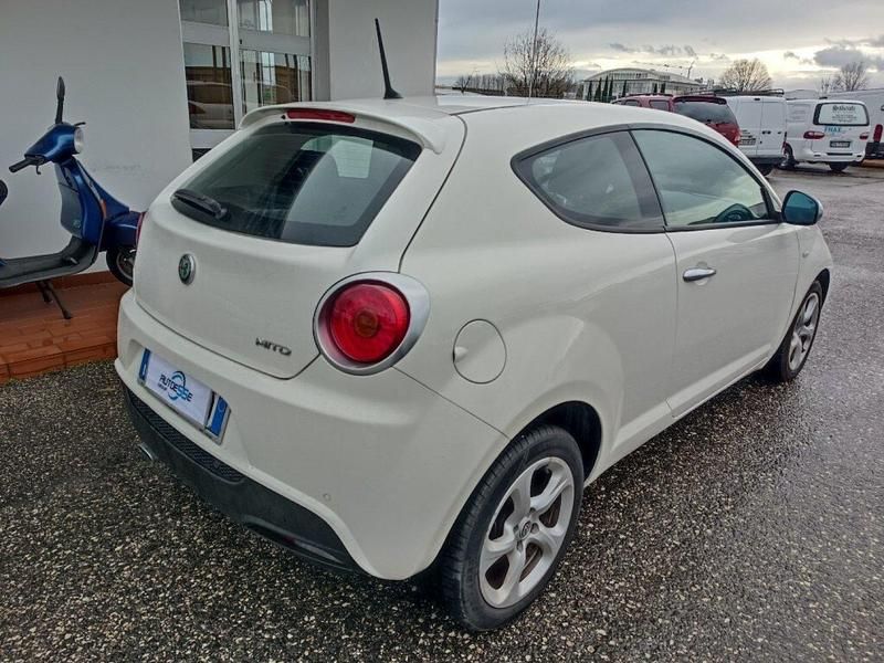 Usata Alfa Romeo MiTo Super 95 CV (69 kW) 2016 Bianco Utilitaria