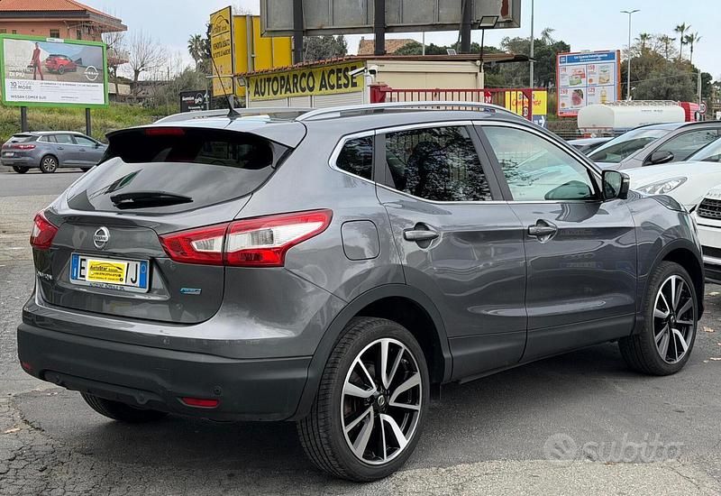 Usata Nissan Qashqai Tekna 110 CV (80 kW) 2014 Grigio SUV