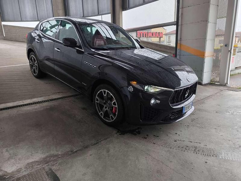 Usata Maserati Levante 250 CV (183 kW) 2018 Nero SUV