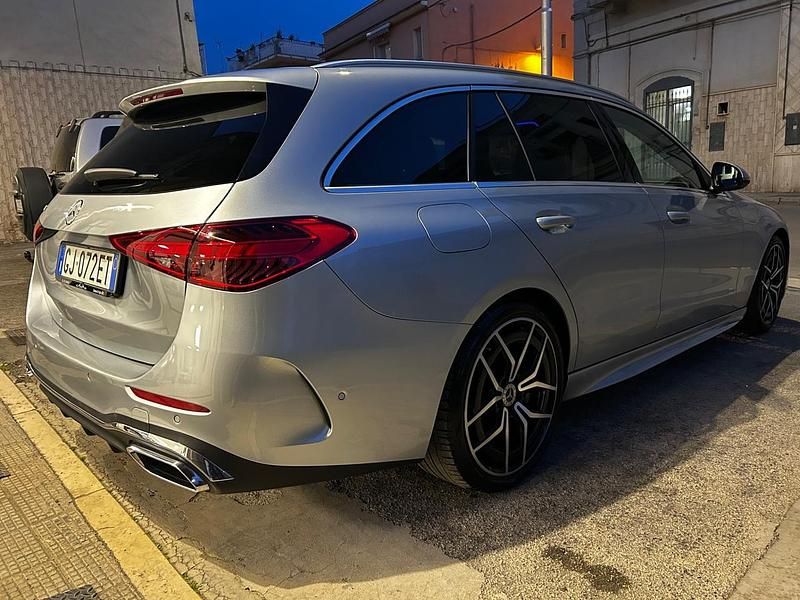 Usata Mercedes C220 Premium 199 CV (146 kW) 2022 Argento Station wagon