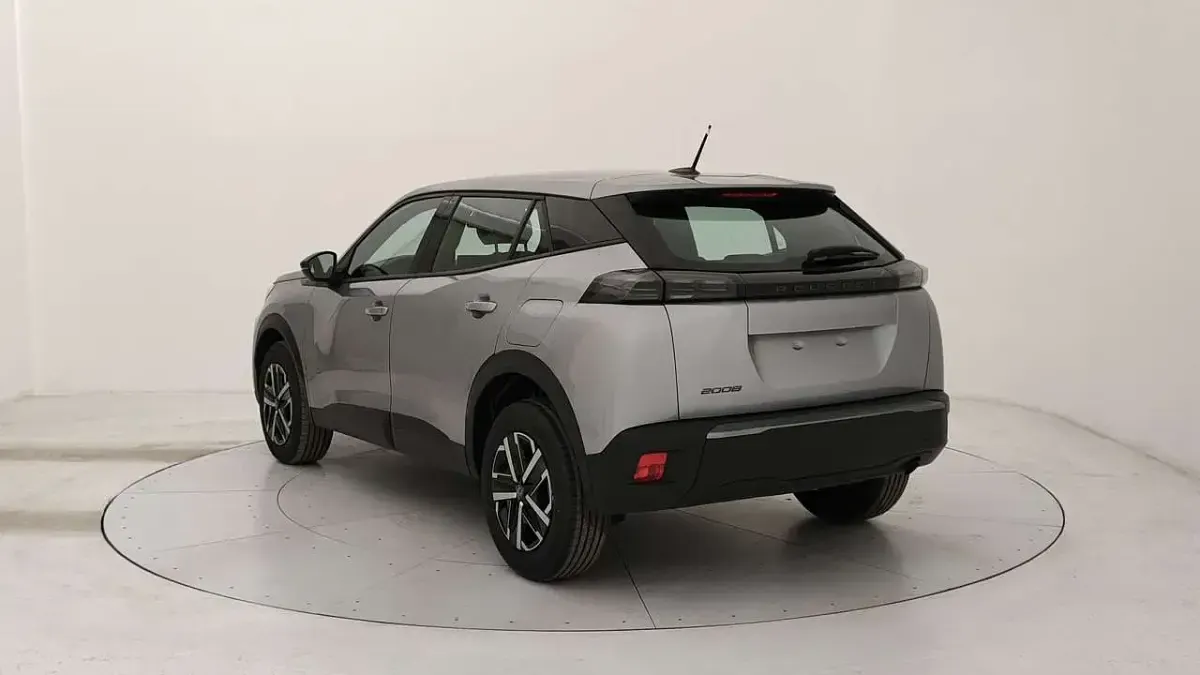 Nuova Peugeot 2008 Style 102 CV (75 kW) 2025 Grigio artense SUV