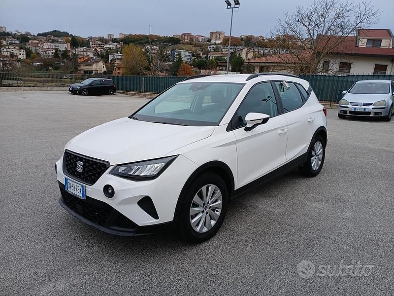Usata Seat Arona Style 110 CV (80 kW) 2023 Bianco SUV