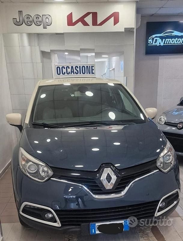 Usata Renault Captur Intens 90 CV (66 kW) 2016 Blu SUV