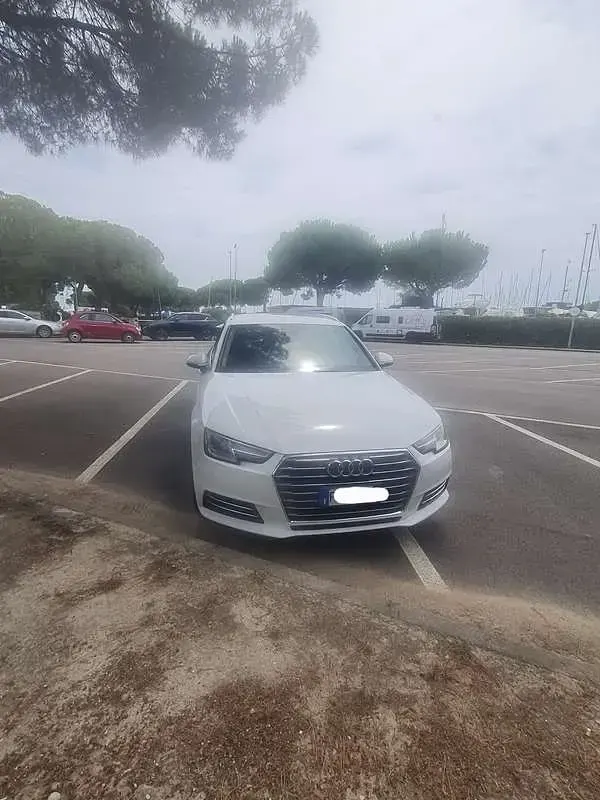 Usata Audi A4 Ambiente 122 CV (89 kW) 2017 Bianco Station wagon
