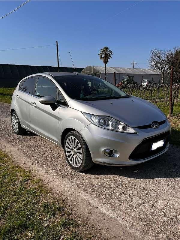 Usata Ford Fiesta Titanium 92 CV (67 kW) 2011 Utilitaria