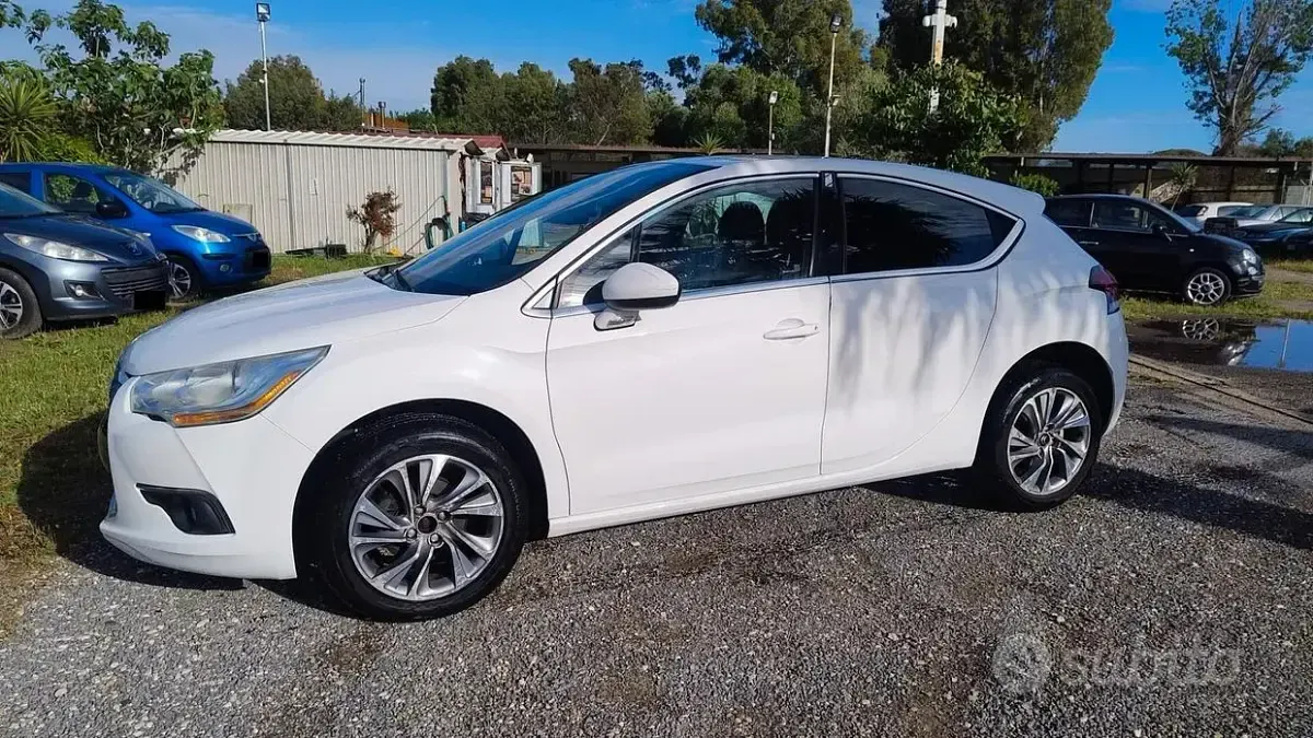 Gebraucht DS Automobiles DS4 So Chic 114 PS (83 kW) 2013 Weiß Limousine