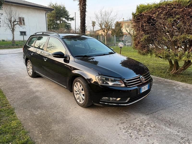 Usata VW Passat 140 CV (102 kW) 2011 Nero Station wagon