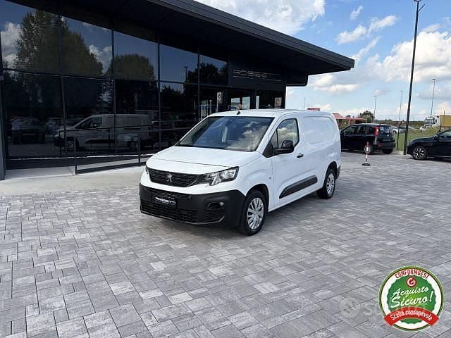 Bianco Usata 2022 Peugeot Partner Premium Monovolume | 10.950 € (Ottimo prezzo) - Immagine 1/4