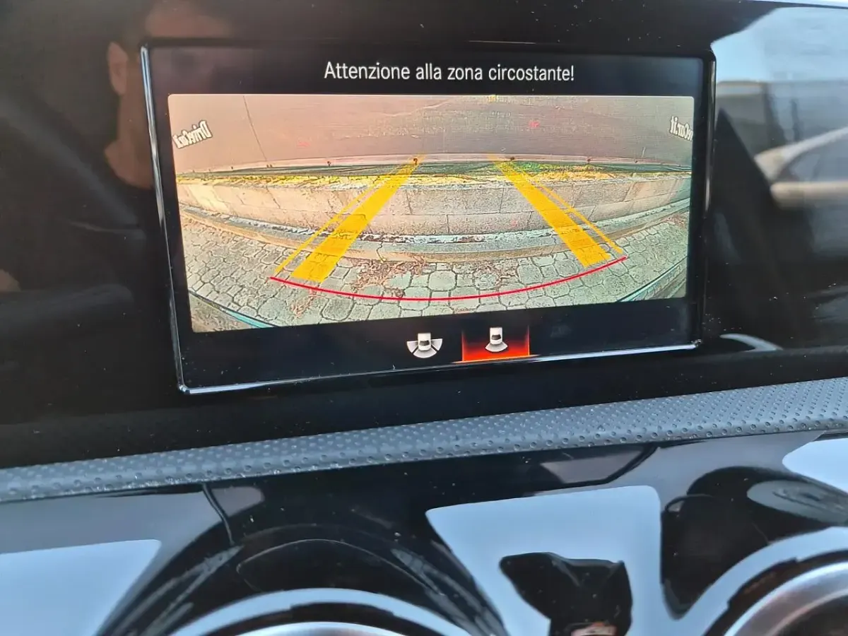 Usata Mercedes CLA200 149 CV (109 kW) 2020 Nero Coupé