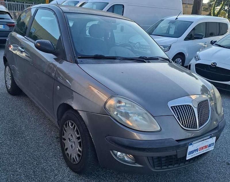 Usata Lancia Ypsilon 60 CV (44 kW) 2005 Bronzo Utilitaria