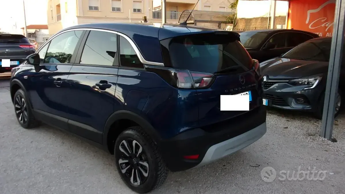 Usata Opel Crossland Ultimate 110 CV (80 kW) 2023 Bluazzurro SUV
