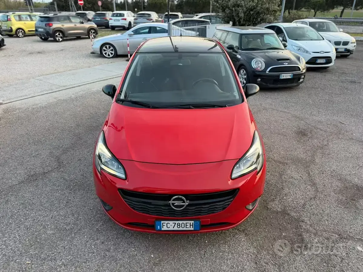 Usado Opel Corsa 90 HP (66 kW) 2016 Vermelho Citadino