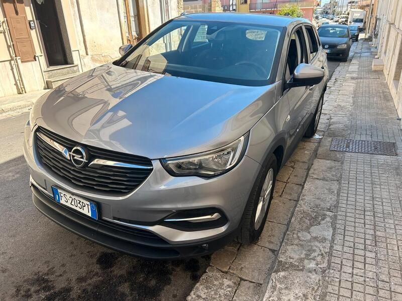 Usata Opel Grandland X 131 CV (96 kW) 2018 Grigio SUV