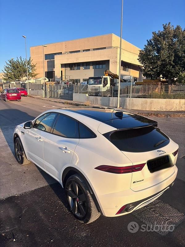 Usata Jaguar E-Pace R-Dynamic 200 CV (147 kW) 2018 Bianco SUV