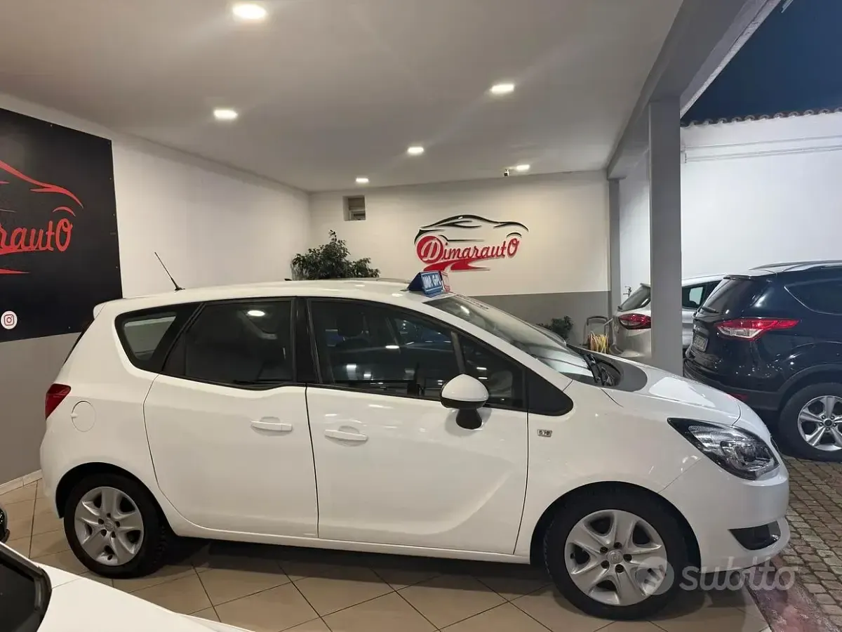 Usata Opel Meriva 120 CV (88 kW) 2015 Bianco Monovolume