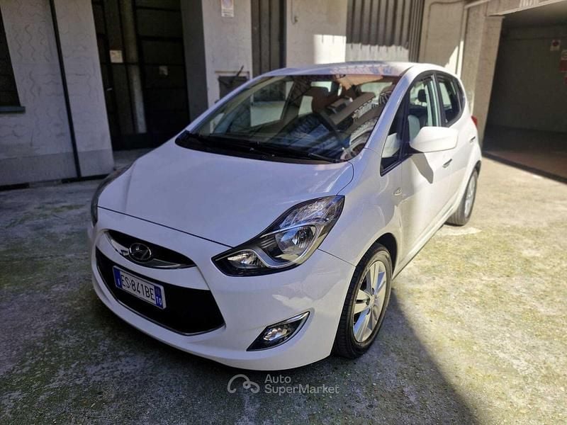 Usata Hyundai ix20 90 CV (66 kW) 2013 Bianco Utilitaria
