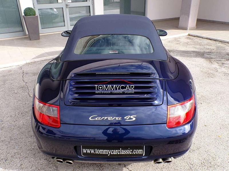 Usata Porsche 997 355 CV (261 kW) 2006 Blue lapis metallic Cabrio