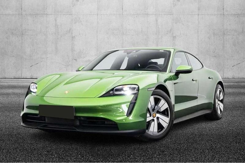 Verde Usata 2024 Porsche Taycan Tre volumi | 72.450 € (Super prezzo) - Immagine 1/4