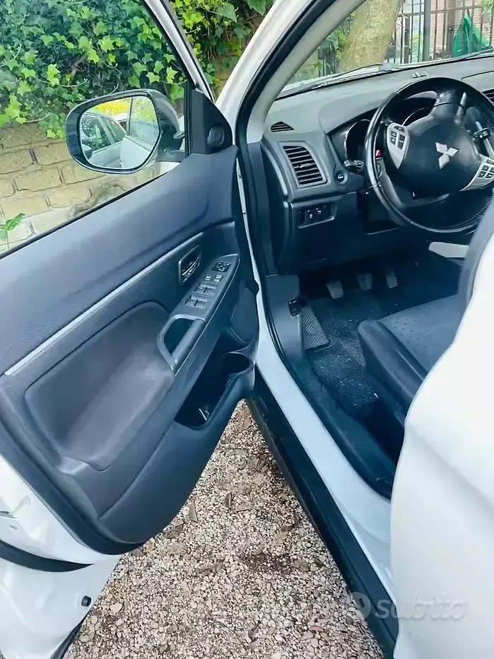 Usado Mitsubishi ASX 150 CV (110 kW) 2012 Blanco SUV